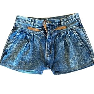 Vintage Bill Blass Pleated High Waist Acid Washed Denim Mini Shorts Size 14